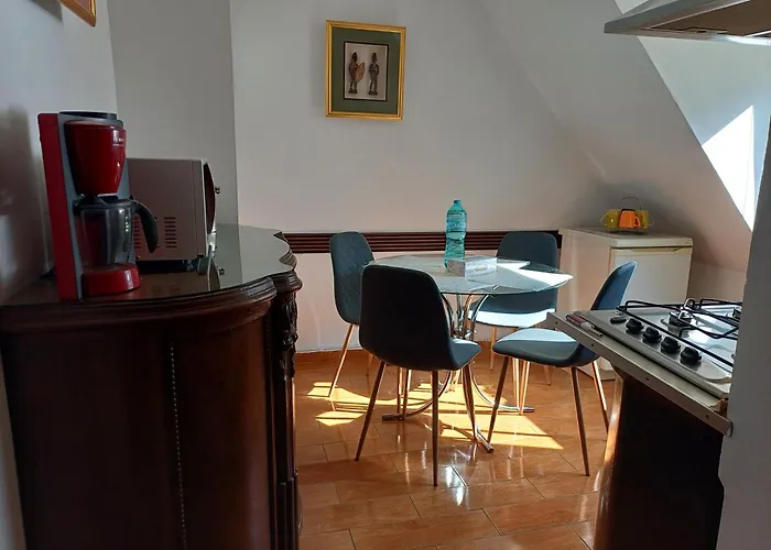 Republicii Apartment